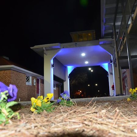 Americas Best Value Inn Augusta Historic Downtown מראה חיצוני תמונה