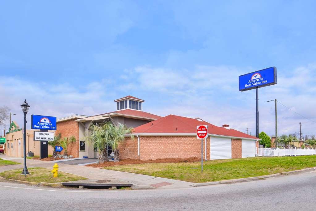 Americas Best Value Inn Augusta Historic Downtown מראה חיצוני תמונה