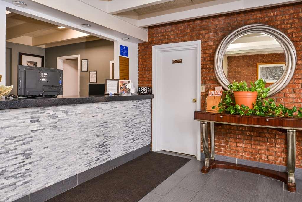 Americas Best Value Inn Augusta Historic Downtown מראה פנימי תמונה