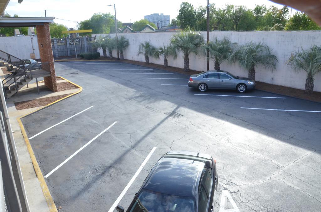 Americas Best Value Inn Augusta Historic Downtown מראה חיצוני תמונה