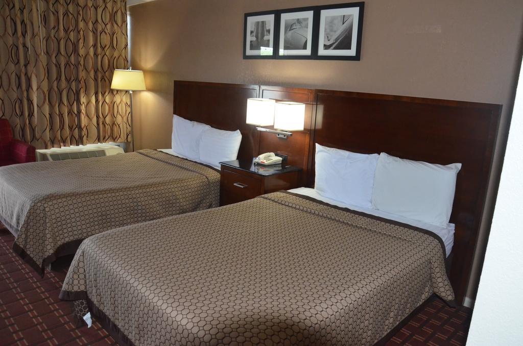 Americas Best Value Inn Augusta Historic Downtown מראה חיצוני תמונה