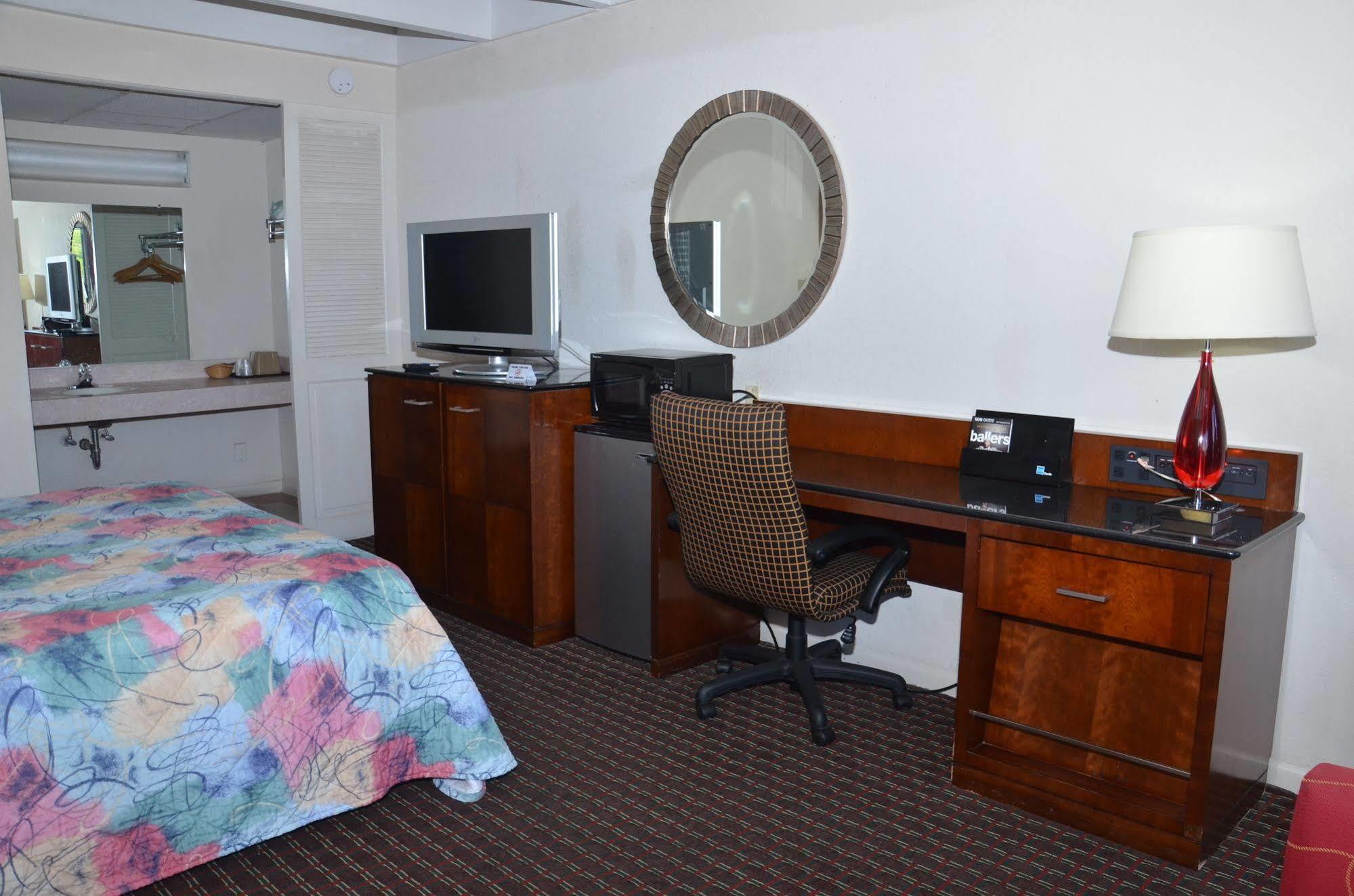 Americas Best Value Inn Augusta Historic Downtown מראה חיצוני תמונה