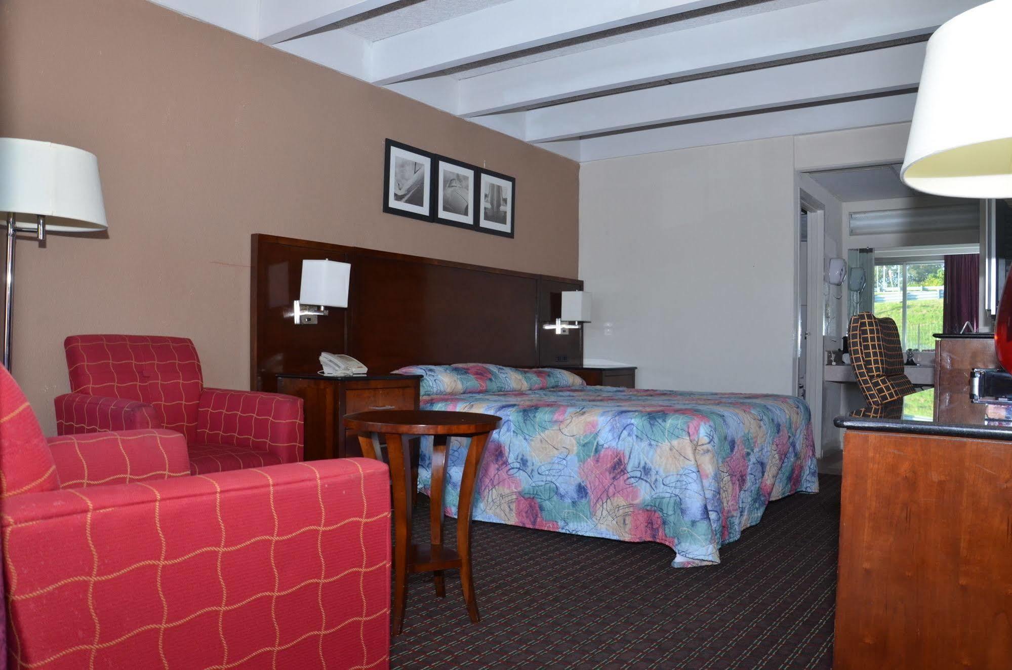 Americas Best Value Inn Augusta Historic Downtown מראה חיצוני תמונה